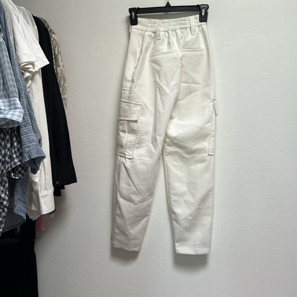 Bershka Cargos